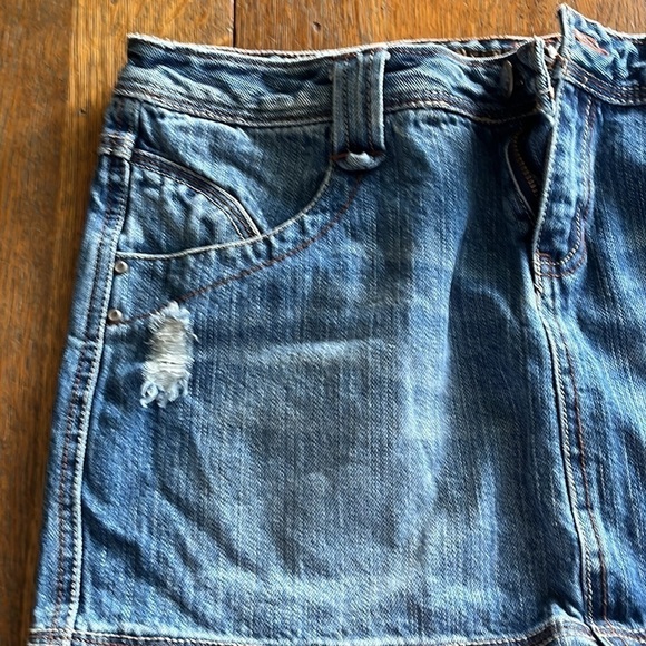 BONGO Distressed Jean Skirt Girls Size 13 - Picture 2 of 10